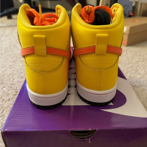 Nike SB Dunk High Pro Sweet Tooth Candy Corn - Picture 6 of 7